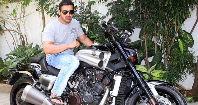 John Abraham crashes his Yamaha R1